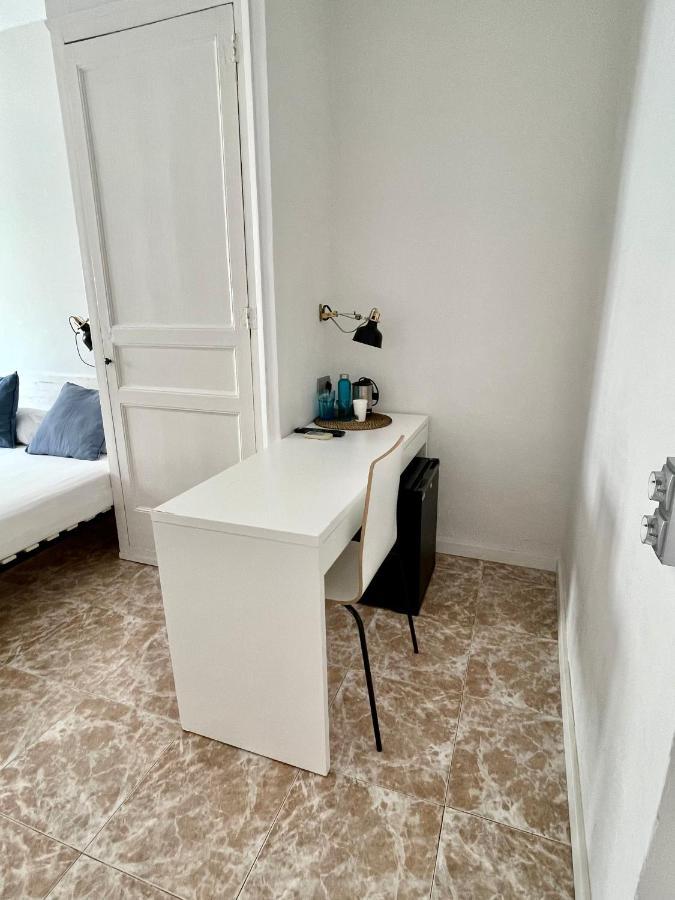 Madison Rooms 锡切斯 外观 照片