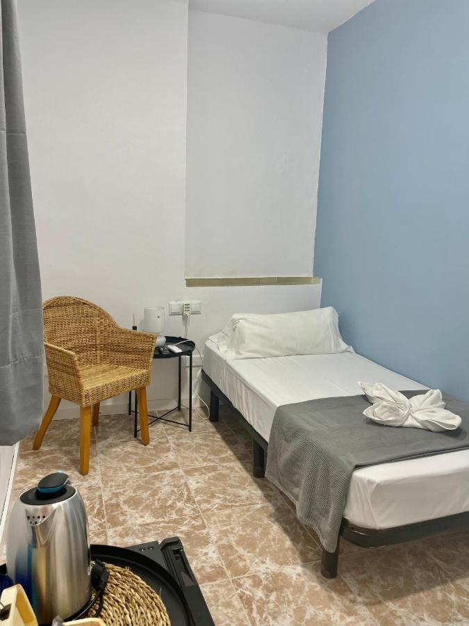 Madison Rooms 锡切斯 外观 照片